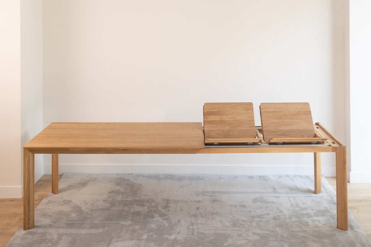 Mesa de comedor de madera maciza de roble extensible Dita | VESKOR