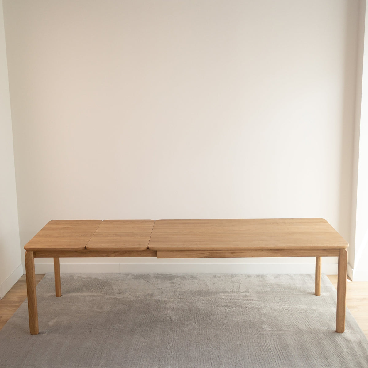 Mesa de comedor de madera maciza de roble extensible Golf | VESKOR