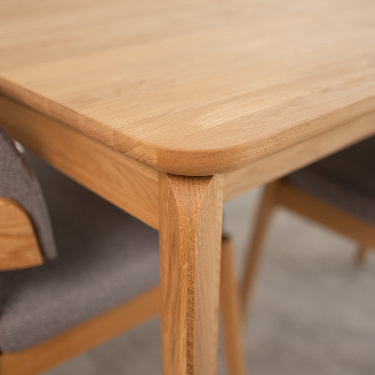 Mesa de comedor de madera maciza de roble extensible Golf | VESKOR