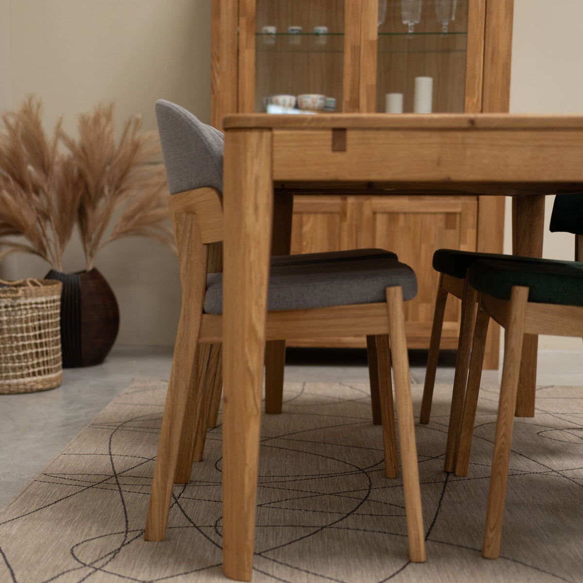 Pack of 2 or 4 Astrid Solid Oak Wood Chairs | VESKOR