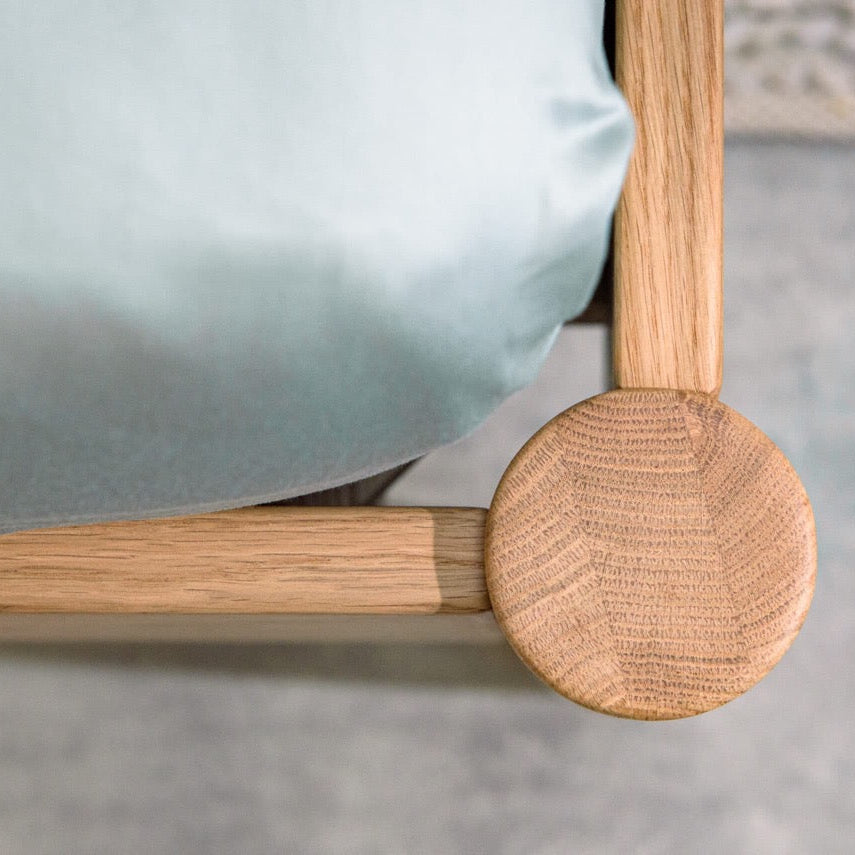 Cama de madera maciza de Roble Aura | VESKOR
