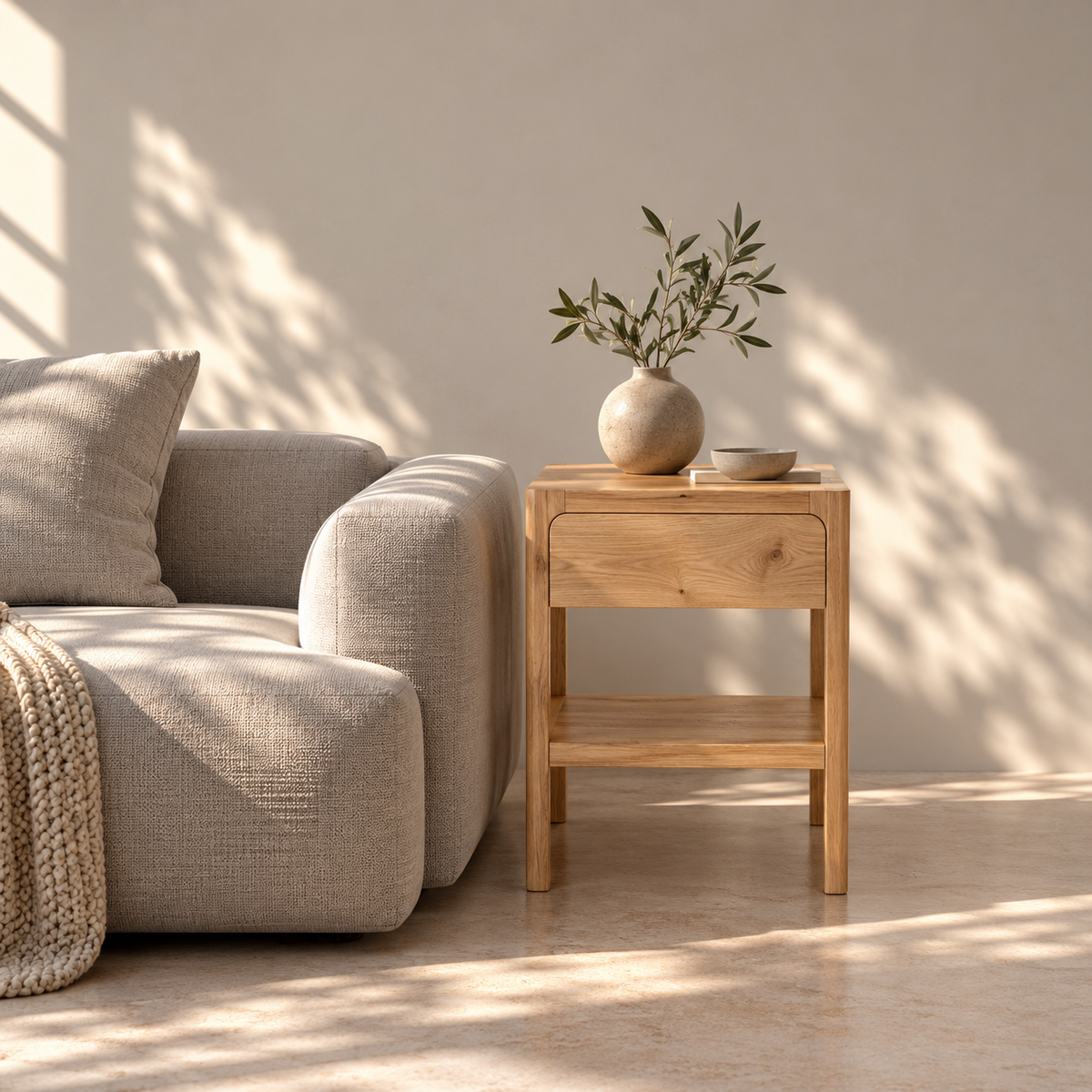 Mesa auxiliar con estante de madera maciza de roble CREATIV | VESKOR