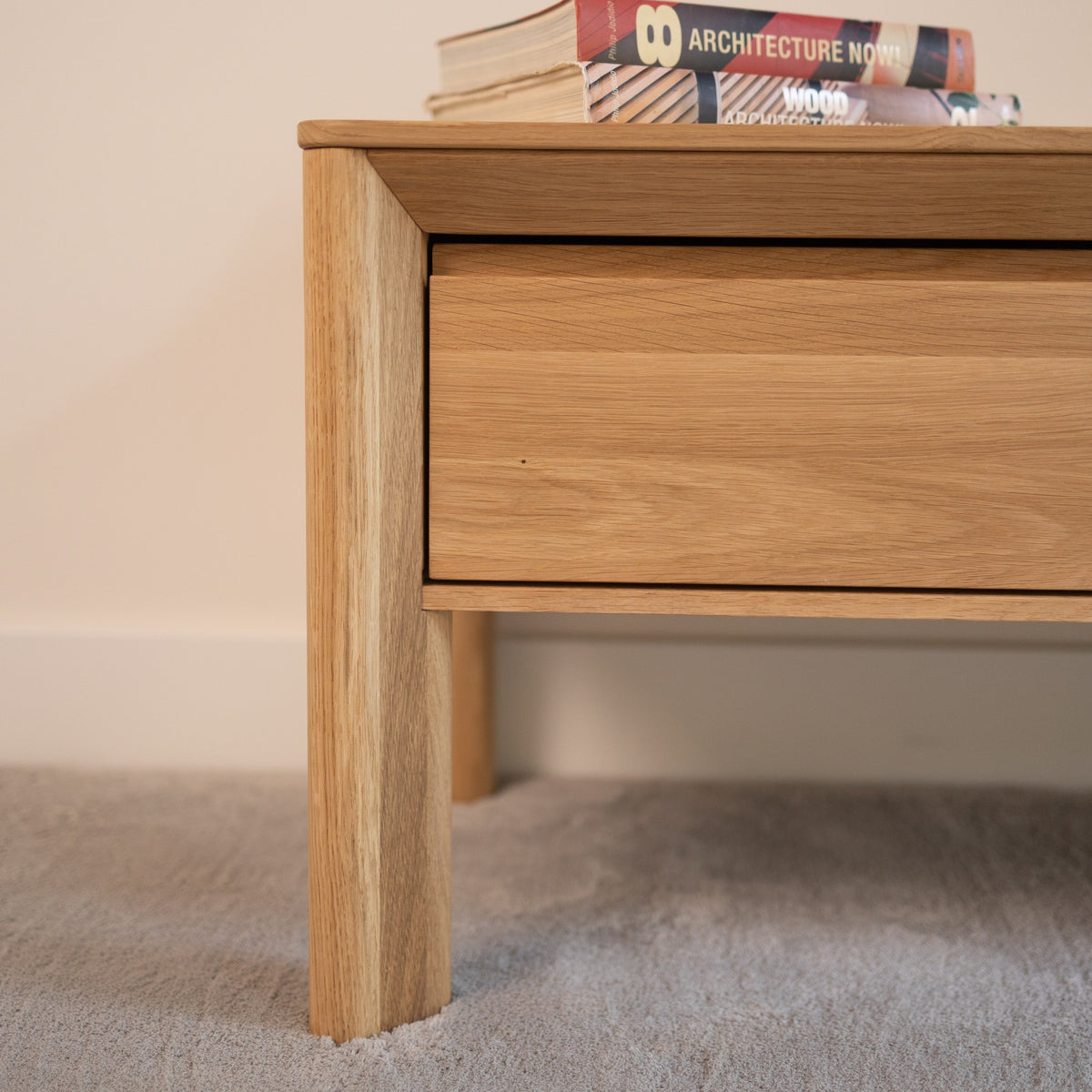 Mueble de TV de madera maciza de Roble Dita | VESKOR