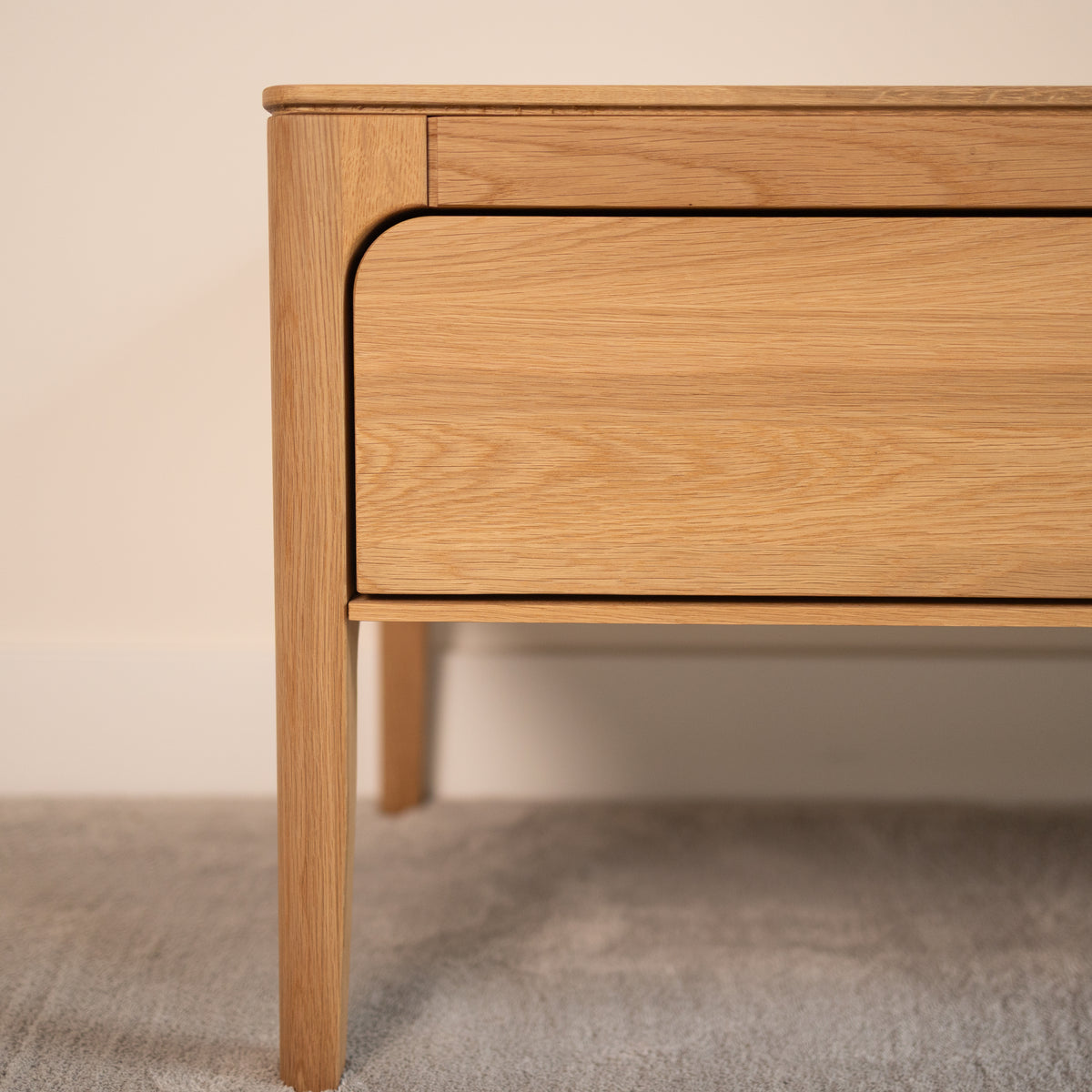Mueble de TV de madera maciza de Roble Creativ | VESKOR