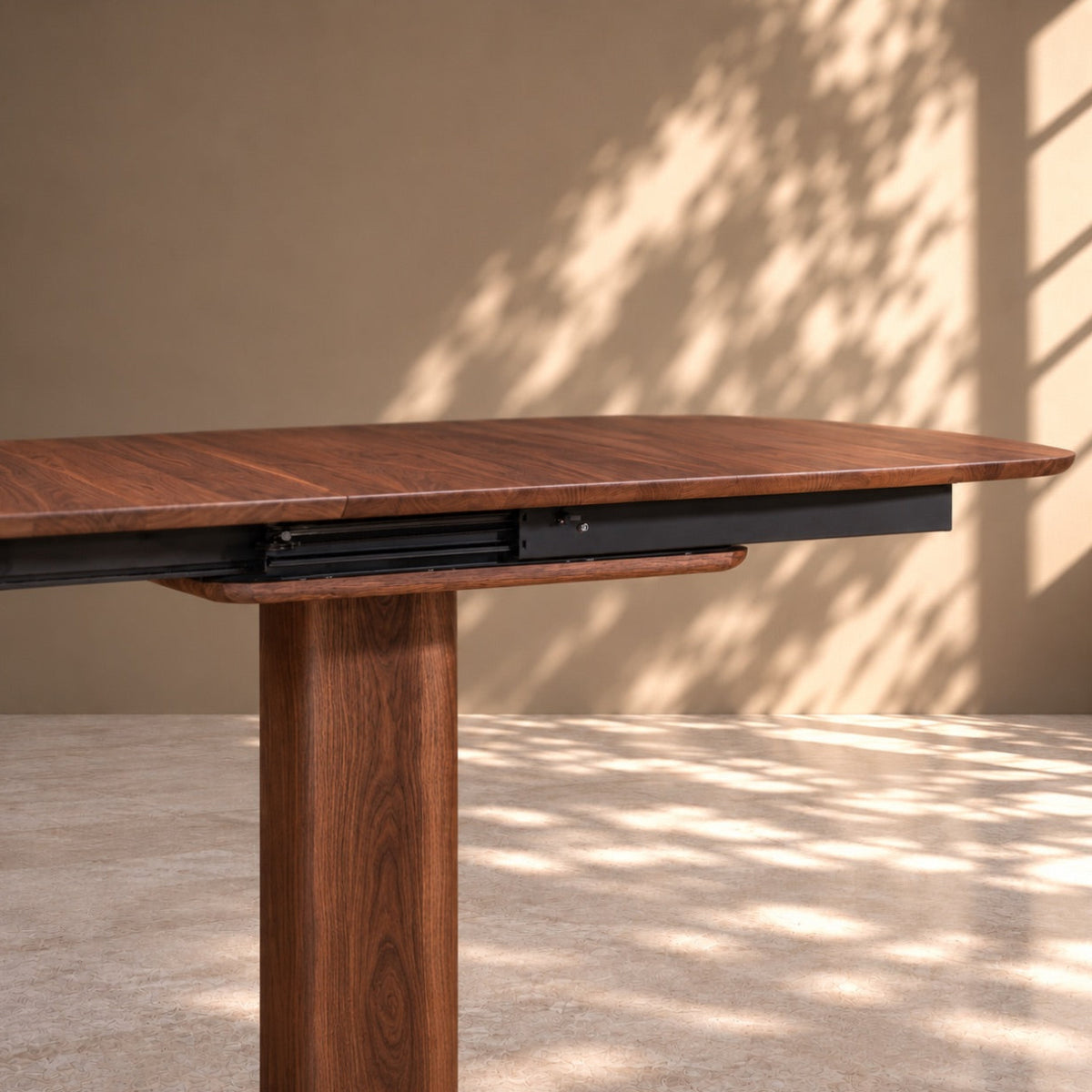 Mesa de comedor de madera maciza de Nogal extensible Luna | VESKOR