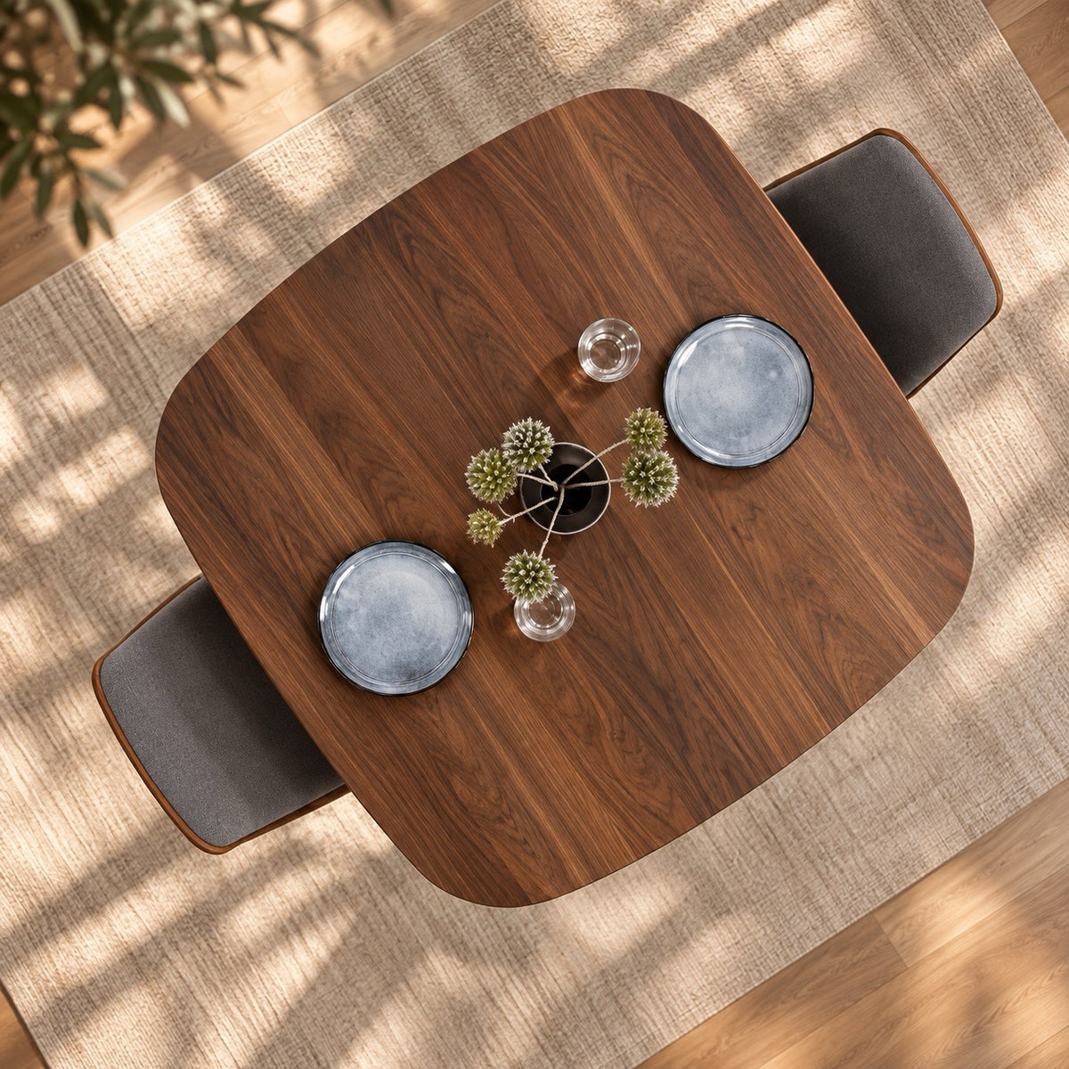 Mesa de comedor de madera maciza de nogal extensible Ikona | VESKOR