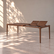 Mesa de comedor de madera maciza de nogal extensible Creativ | VESKOR